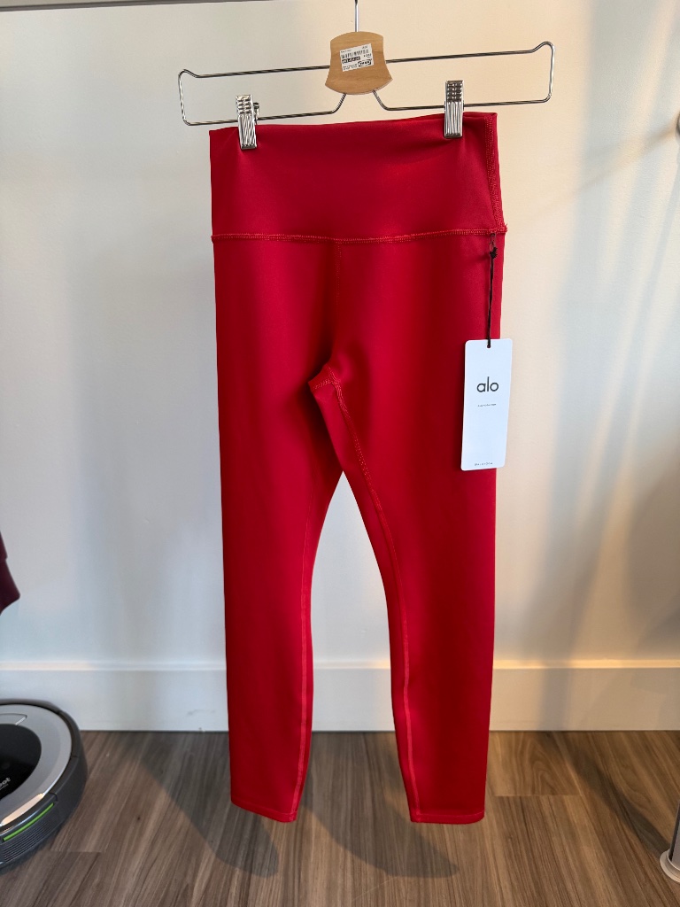 Alo Yoga 7/8 High Waisted Airlift Legging - Classic Red